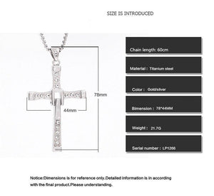 La réplique exacte de la croix taille