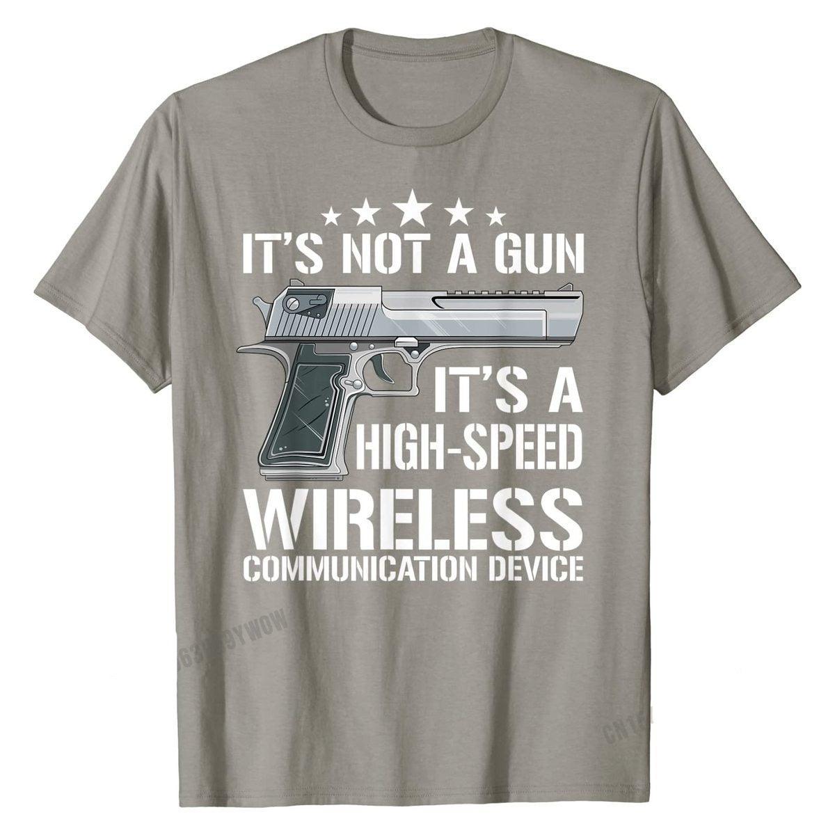 T shirt "It's Not A Gun"  beige